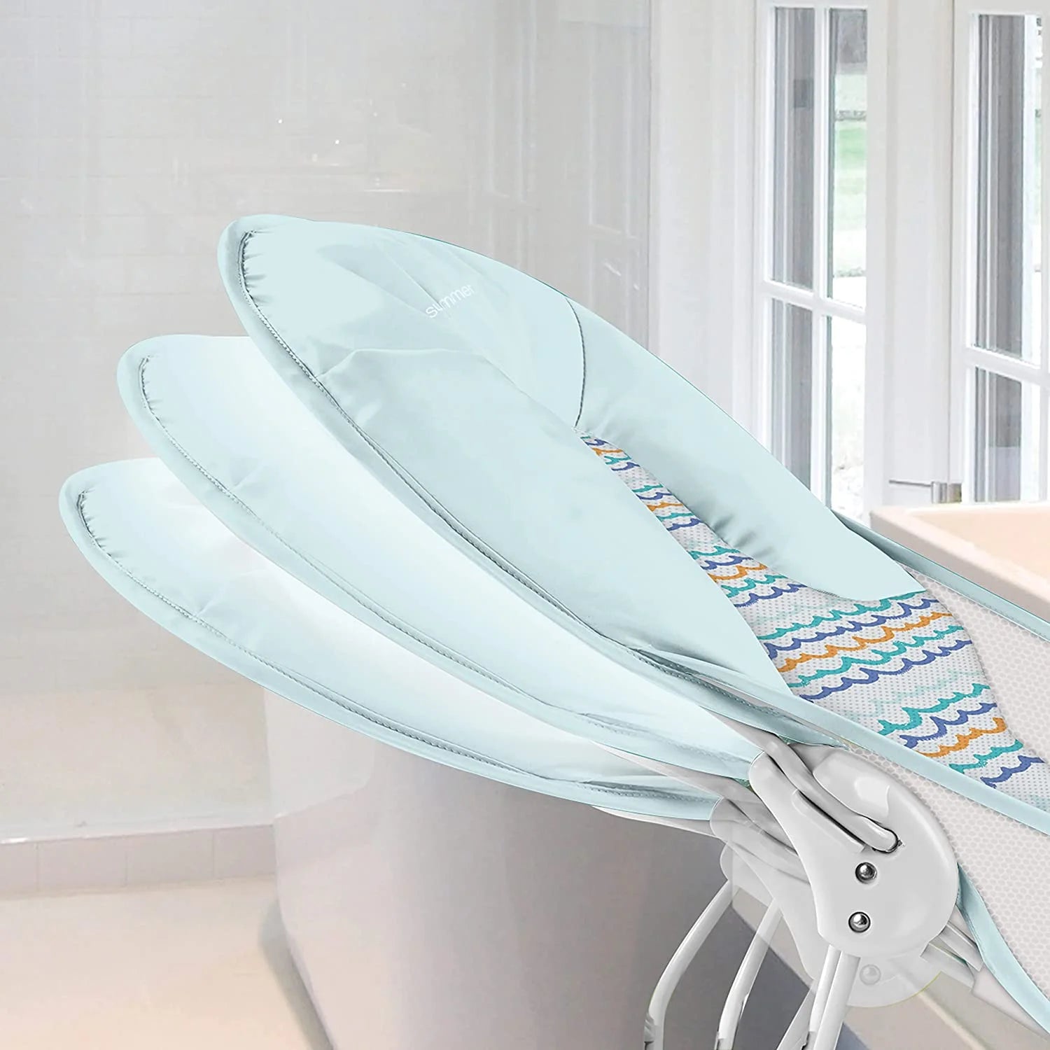 Summer Infant Deluxe Baby Bather (Ride the Waves) - Bath Support for Use in the Sink or Bathtub - Includes 3 Reclining Positions