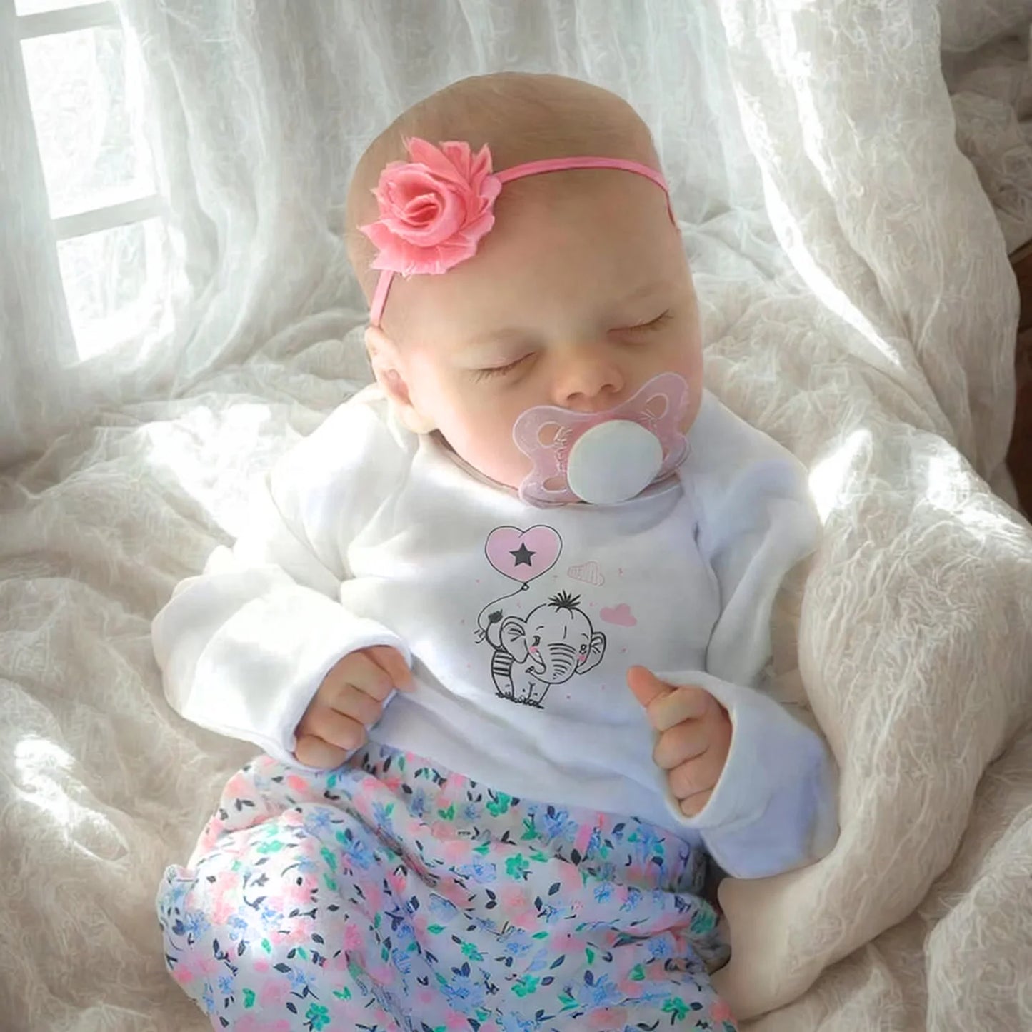 17 Inch Lifelike Reborn Baby Dolls Realistic Newborn Real Life Baby Girl with Accessories for Kids 3+