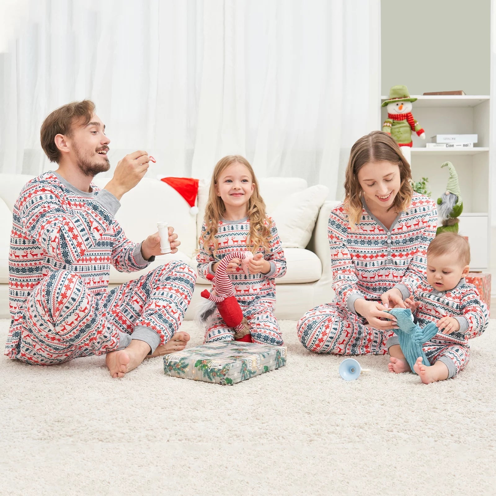 Family Matching Christmas Deer Printing Family Fitted Cotton Soft Two-Piece Pajamas Sets Outfits, Unisex