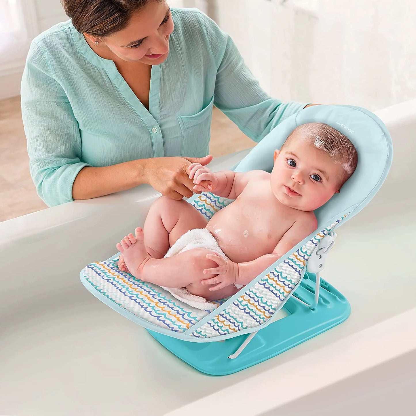 Summer Infant Deluxe Baby Bather (Ride the Waves) - Bath Support for Use in the Sink or Bathtub - Includes 3 Reclining Positions